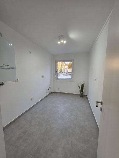 Frisch kernsanierte 3-Zimmer-Wohnung in Nürnberg | 67 m² | Garage im Innenhof – Küche