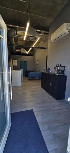 Mit Klimaanlage: Praxis, Gewerbefläche, Physio, Beautysalon, Büro – Empfangsbereich