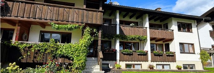 Stilvolle 2-Zimmer-Wohnung – voll möbliert & sofort bezugsbereit – Hausansicht