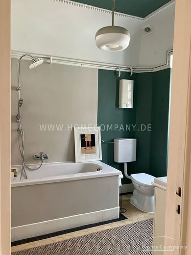 स्टेडेन स्थित भव्य विला में असाधारण अपार्टमेंट – e5488795505d0a942bb2003cc9c9ef182be6be50.jpg
