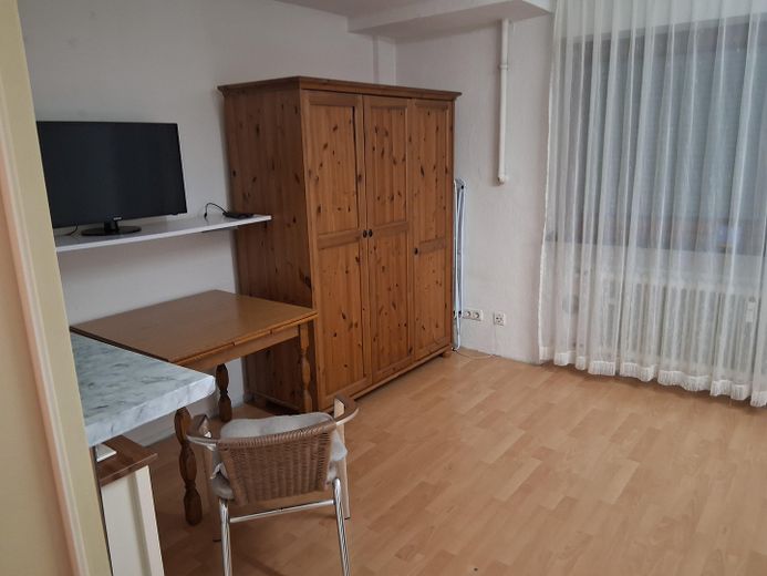Zimmer links