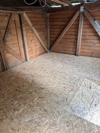 Gartenhütte / Motorrad 