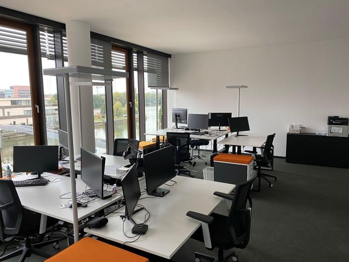 Exklusive Büros zur Miete im Westhafen Frankfurt! – Bürofläche Bild 2