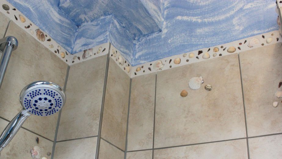 Gäste WC - Muschel-Bordüre