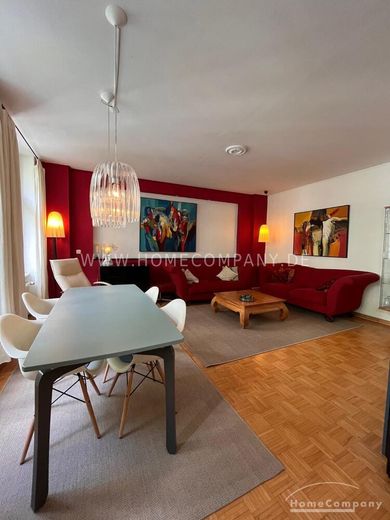 Große 3-Zimmer-Wohnung im Simon-Dach-Kiez, möbliert, Berlin – 322e1641bf774ed1041fcbb48a61ad70928def7f.jpg