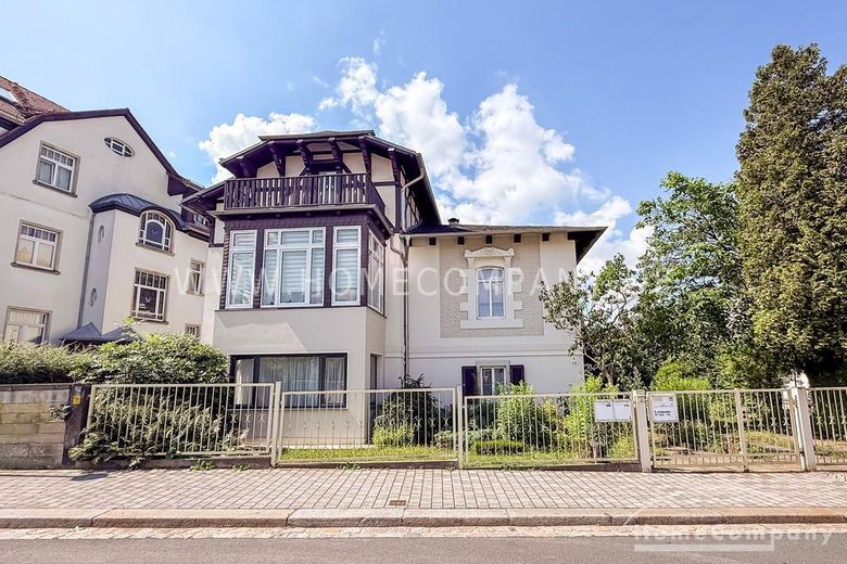 14050 HomeCompany Dresden مفروش/مؤثث شقة جميلة من 3 غرف في فايسن هيرش مع استخدام الحديقة بحد أقصى 3 أشخاص – 6f1ad10fedc893a565d6fe02619f524f1efec779.jpg