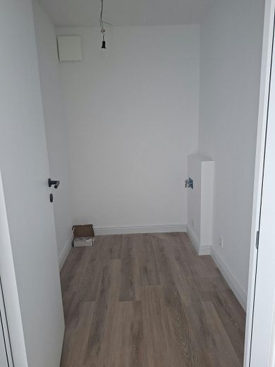 Wohntraum am Stadtrand von Wedel - Penthousewohnung mit zwei Dachterrassen – Hauswirtschaftsraum