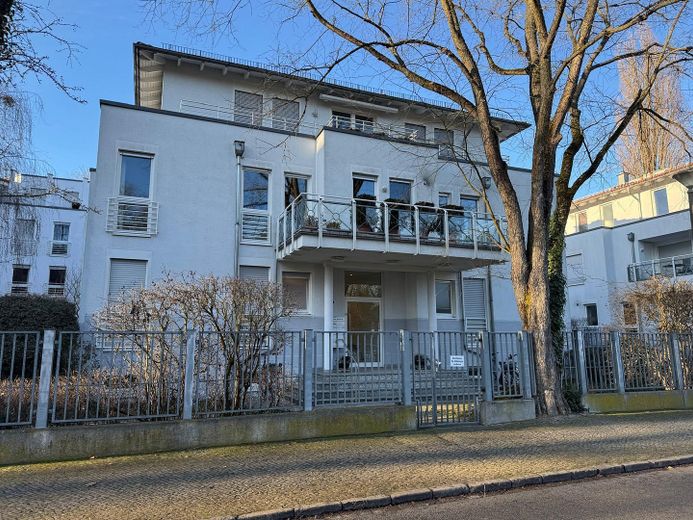 Apartamento en propiedad en Potsdam, Am Neuen Garten – Straßenseite
