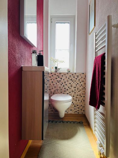 3-Zimmer-Maisonette mit Süd-West-Loggia & Blick über Nürnberg – WC