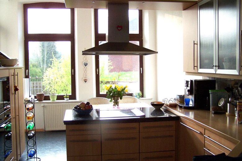 Großzügiges Kapitänshaus in guter und zentraler Lage am Huntedeich – Küche WHG unten