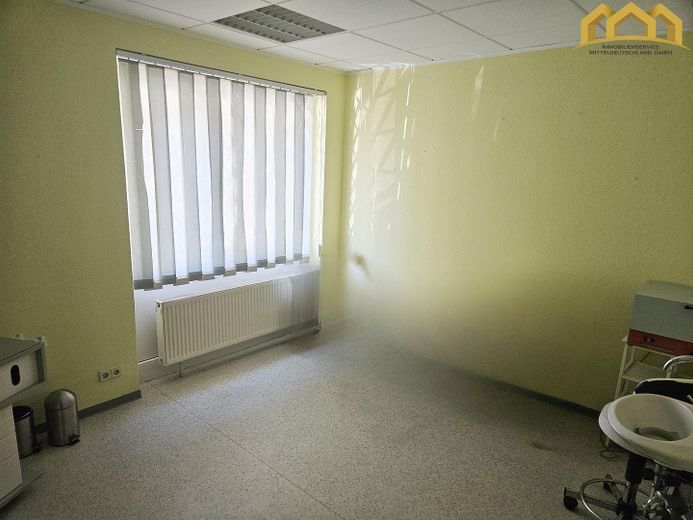 Atrakcyjna powierzchnia użytkowa w Brunnenpassage – idealna dla fryzjera, kosmetyki lub usług – Zdjęcie 13