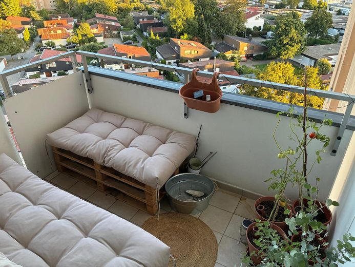 Alpenblick über Wangen: Großzügige 3-Zimmer-Wohnung modern aufgemacht im 9. OG mit Balkon – Zdjęcie 4