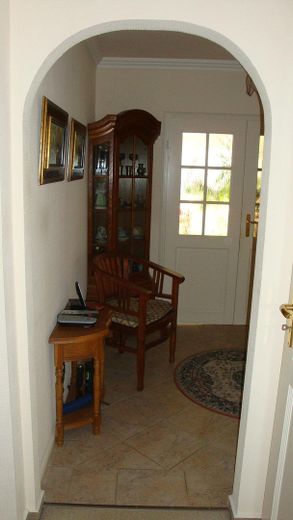 2 FAM-Haus, Heiligenhafen gute Lage, Niedrigenergie, grundsaniert, gehobene Ausstattung – EG Flur