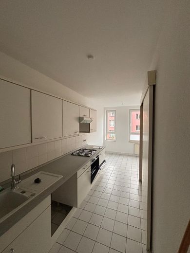 Luminoso piso de 3 habitaciones con logia, sin comisión y en una ubicación privilegiada de Berlín – Küche
