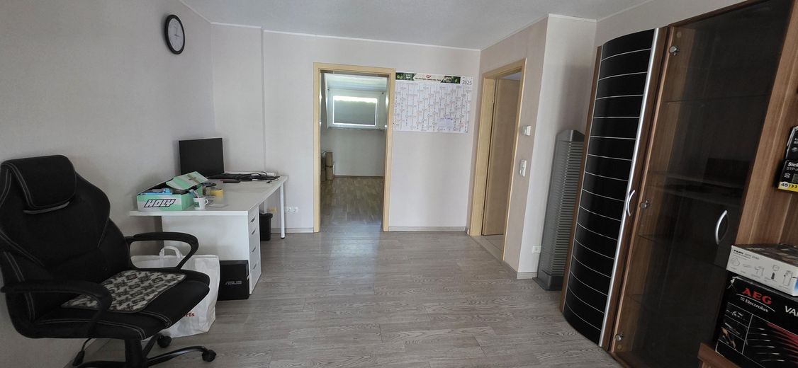 RESERVIERT! - Provisionsfrei: Gepflegtes Zweifamilienhaus mit Gartenparadies in Top-Lage (Köln/Bonn) – Wohnzimmer DG