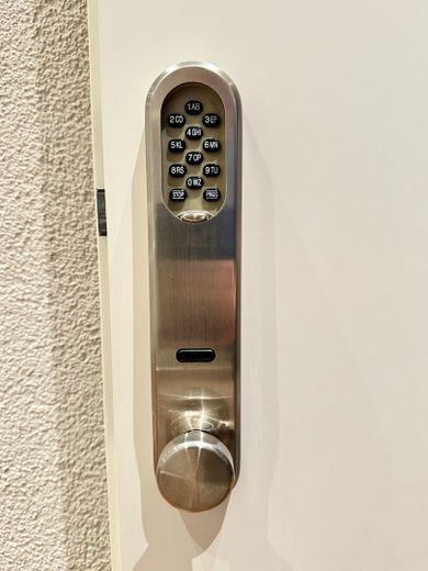 Vollmöbliert ! Wer das besondere liebt und Wert auf schönes Wohnen legt ....! – Foto 22