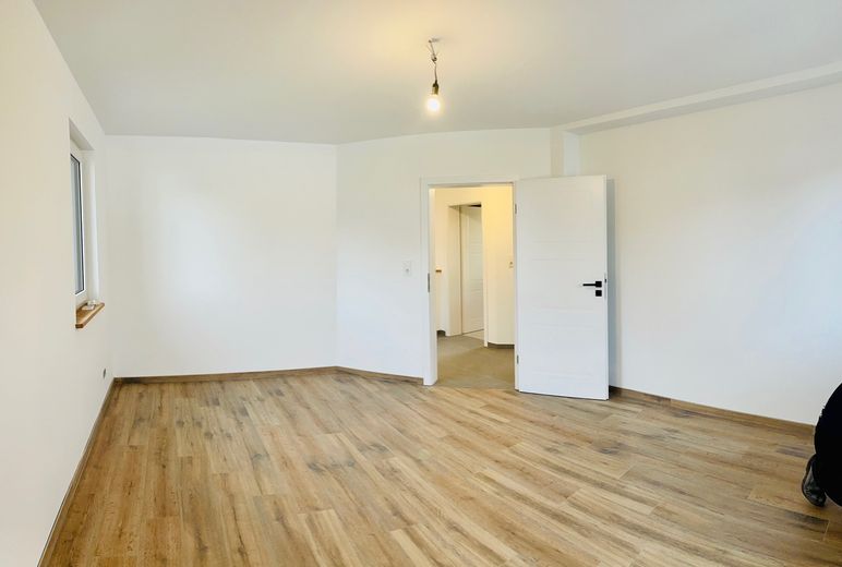 Einfamilienhaus zu vermieten – Foto 3