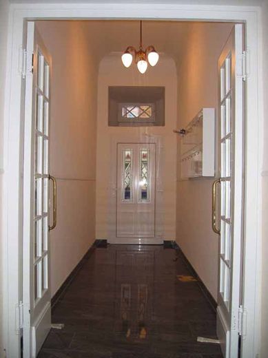 Andernach Zentrum 3 ZKB, Balkon, Parkettboden – Hausflur