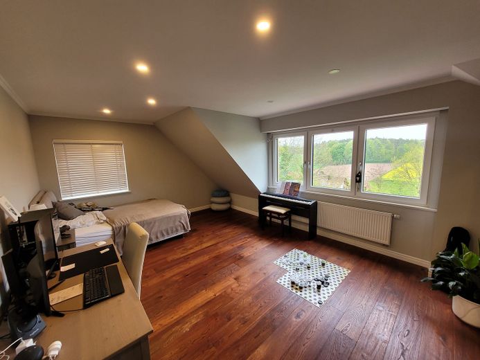 Einfamilienhaus in ruhiger Wohnlage mit Ausblick (Ohne Provision) – Schlafzimmer DG