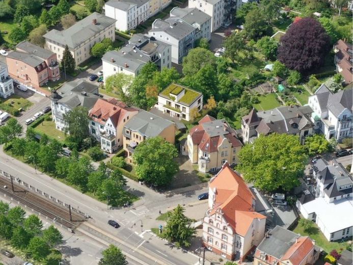 Exklusive Bauchance: 2 Wohneinheiten im Bahnhofsviertel auf ca. 385 m² Grundstück – Photo 1