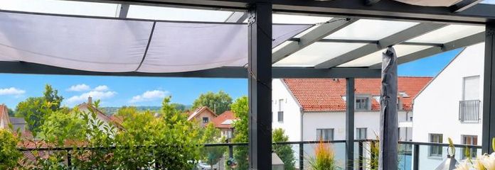Luxurious living with large roof terrace