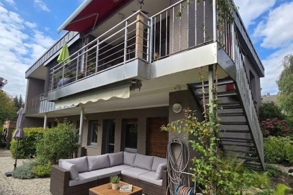 Charakterstarkes Wohnen mit Panoramablick 
- im Bungalow in Bad Iburg