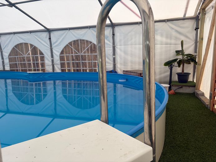 Barrierefreier neuer Bungalow in Nordsee-Nähe mit Luft-Wasser-Wärmepumpe EEK: A + Pool – Salzwasserpool