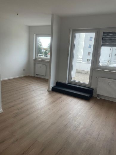 Attico in posizione centrale – Schlafzimmer mit Ankleide