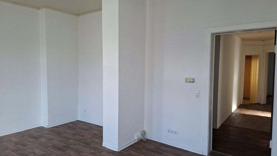 Do wynajęcia piękne 3-pokojowe mieszkanie w centralnej lokalizacji – Wohnzimmer