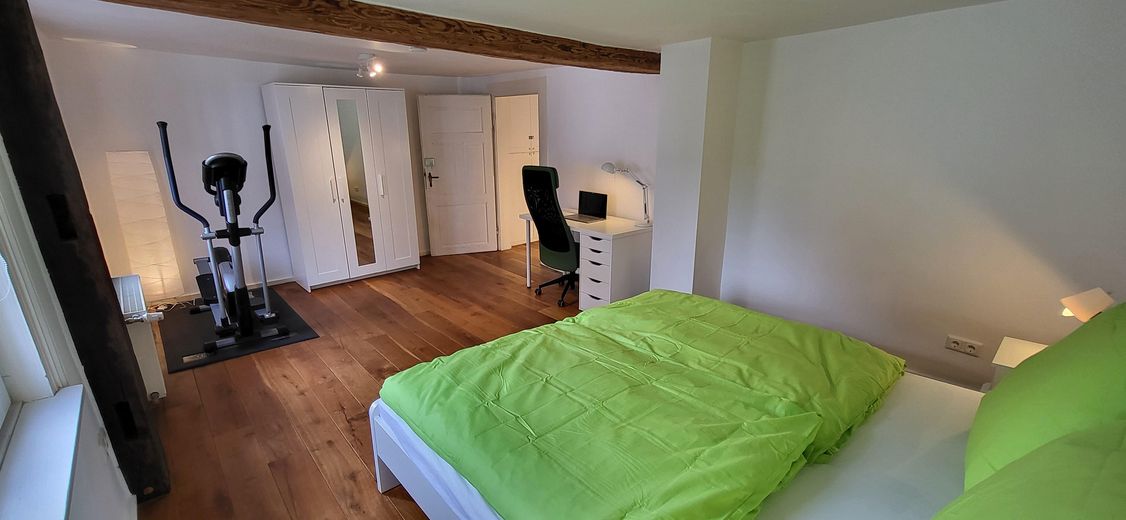 Schlaf-/Arbeitszimmer OG