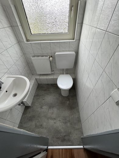 2,5-Zi-Whg mit Küche im DG in Hattingen-City – WC