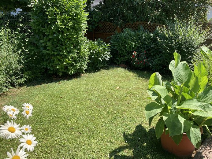 Von Privat: Großes Einfamilienhaus mit Wellnessbereich zu verkaufen! – Foto 25