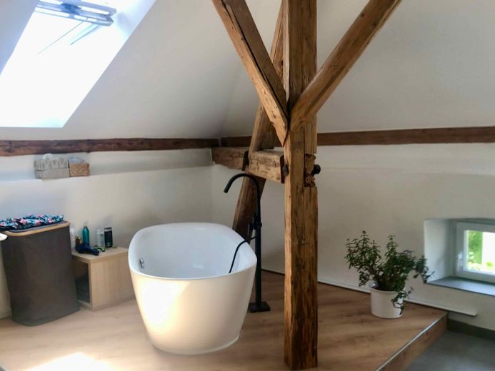 Loft moderne de 3,5 pièces avec loggia – Schlafen
