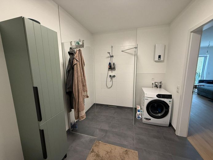Schöne 2-Zimmer Wohnung mit Balkon im Neubau – Dusche