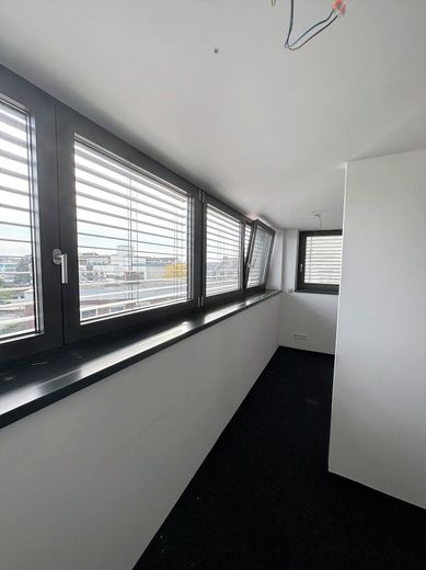 Petit bureau attrayant au cœur de Rodenkirchen – Büro