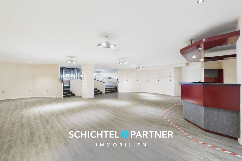 Bahnhofsvorstadt | Rentables Wohn- und Geschäftshaus mit 54 Einheiten – S&amp;P | Gewerbefläche