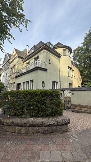 Restorasyon sonrası ilk kullanım, gösterişli Jugendstil villasında – Außenbereich