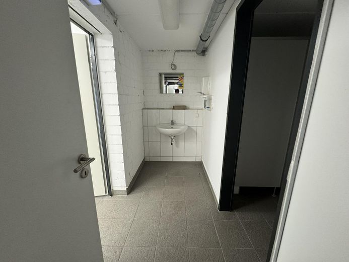 WC KG