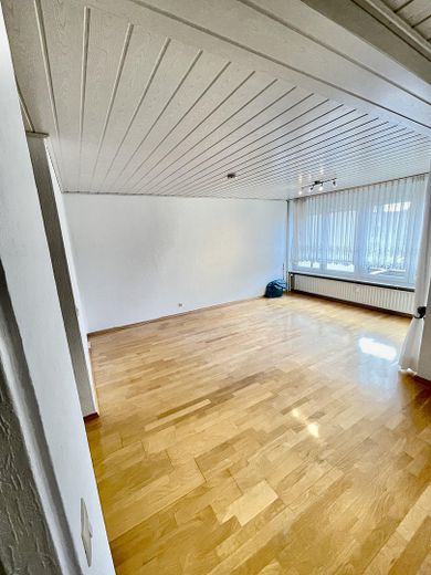 Wohnzimmer von Küche aus