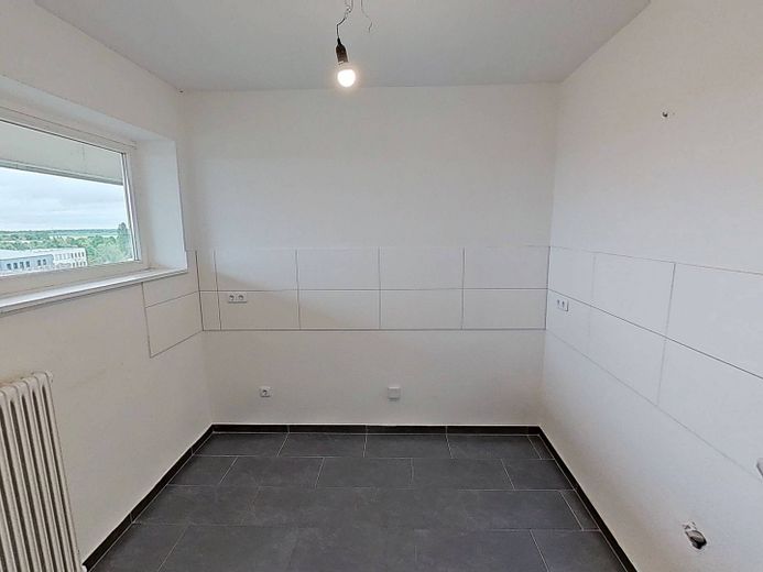 Schöne 2-Zimmer-Wohnung mit BALKON und modernem Wannenbad – Ansicht I: Küche