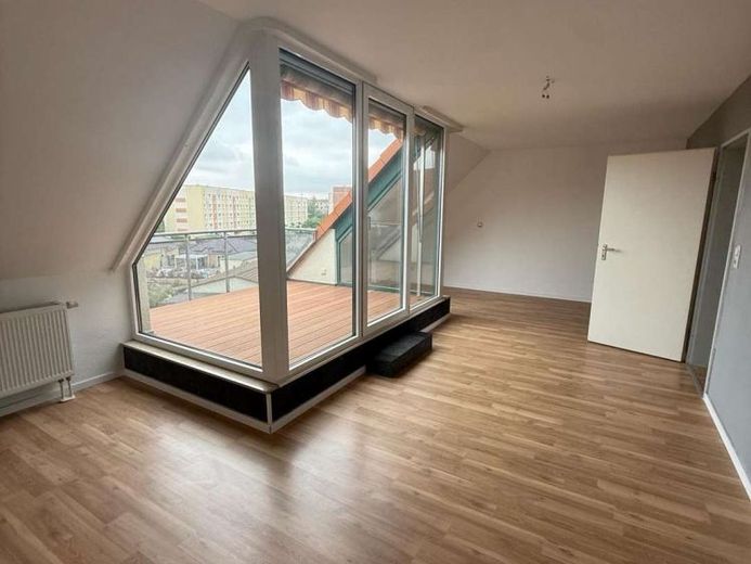 Traumhafte Dachgeschosswohnung mit BALKON – फोटो 1