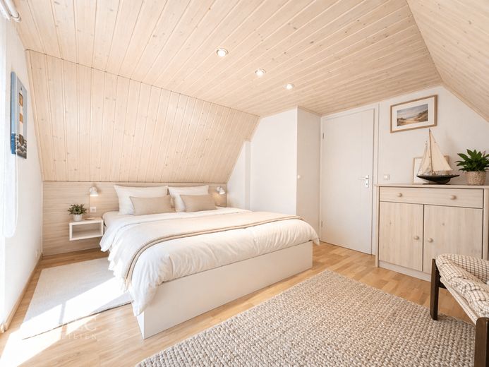 ***Erste Reihe, Reetdach, Ostsee - exklusives Ferienhaus in Ahrenshoop*** – Schlafen OG
