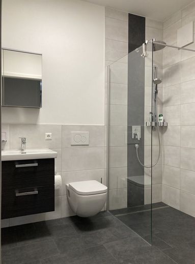Charmante 3-Zimmer-Wohnung mit Balkon in Kirchheim unter Teck – Bad