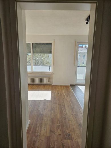 Blick: Gang in den Wohnbereich