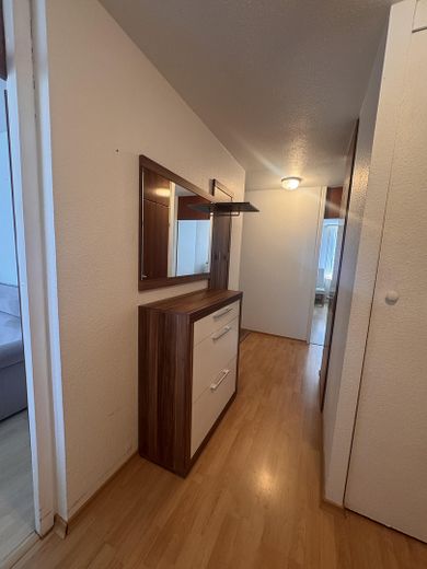 Attraktive 4-Zimmer Wohnung für die ganze Familie – Flur