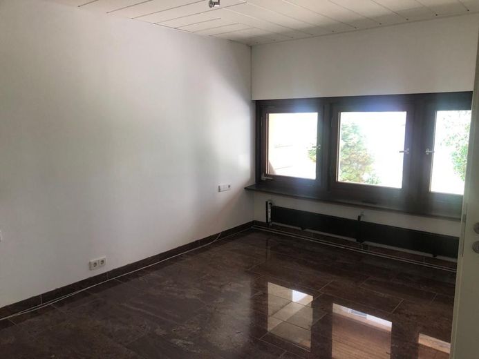 Exklusive, geräumige und gepflegte 2,5-Zimmer-Wohnung mit EBK in Reichenbach an der Fils – Schlafzimmer
