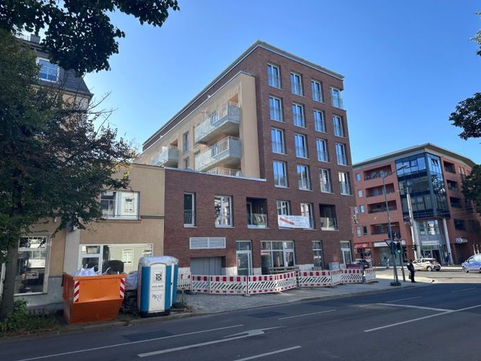 Außergewöhnliche 3 Raumwohnung mit herrlicher Dachterrasse – Foto 1