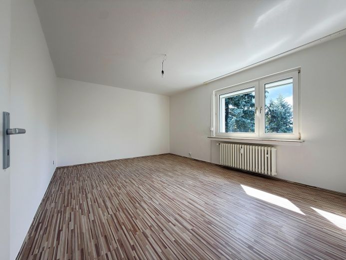 Gepflegte, helle 3,5-Zimmer-Wohnung mit Balkon, Aufzug & Grünblick am Gervinuspark – Foto 12