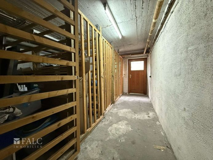 7-Familienhaus in Top-Lage von Leverkusen-Hitdorf - Voll vermietet &amp; über 5 % Rendite – Keller