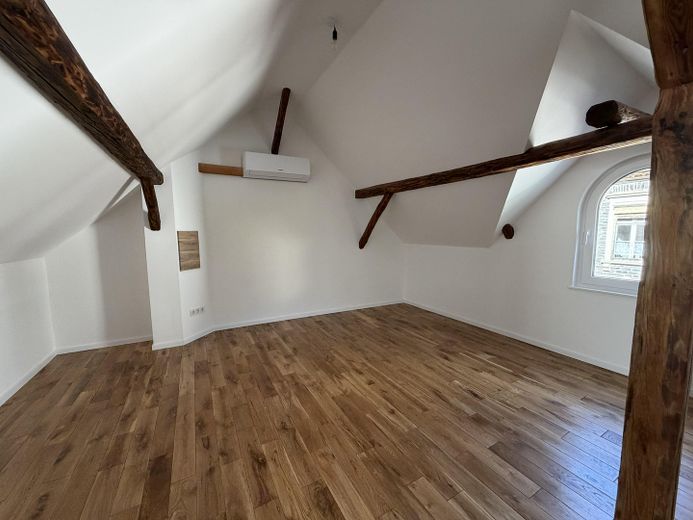 Klimatisierte Wohnung - Erstbezug nach Kernsanierung – Wohnzimmer